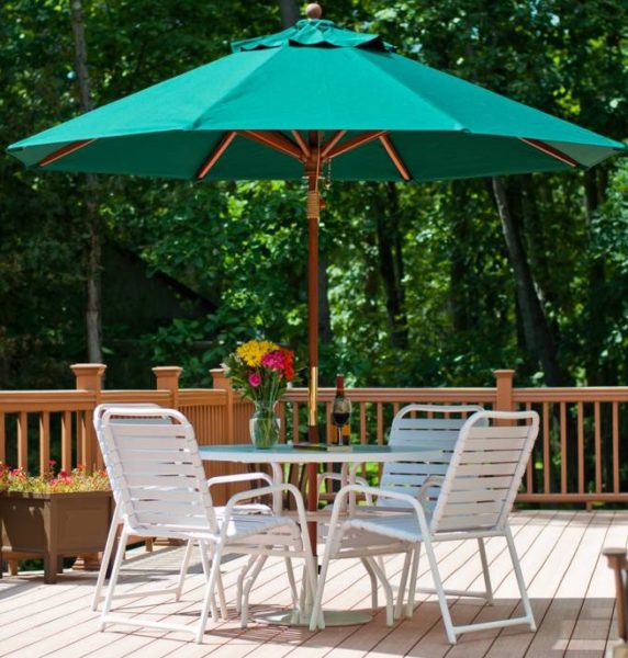 Venetian wood puley umbrella - Icon Outdoor Contract